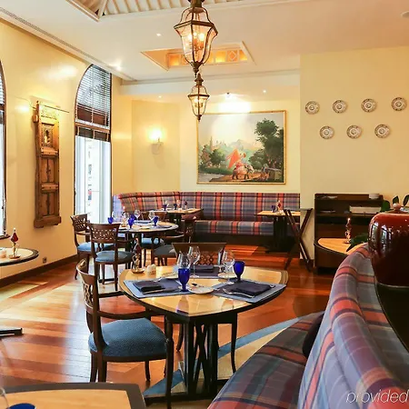 فندق Le Royal & 5*