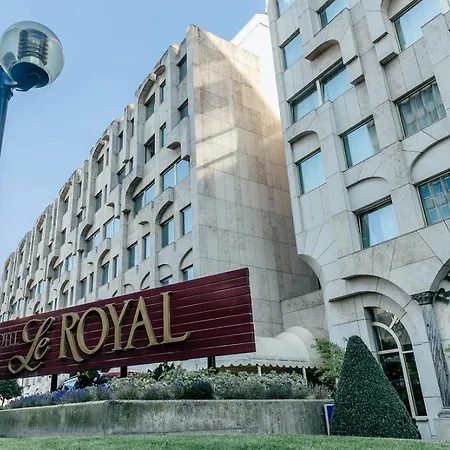 Le Royal &