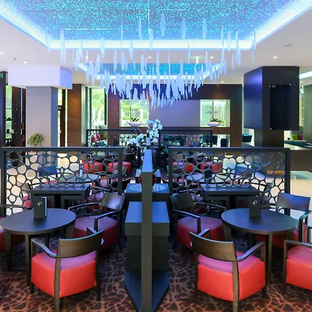 Le Royal & Отель 5*