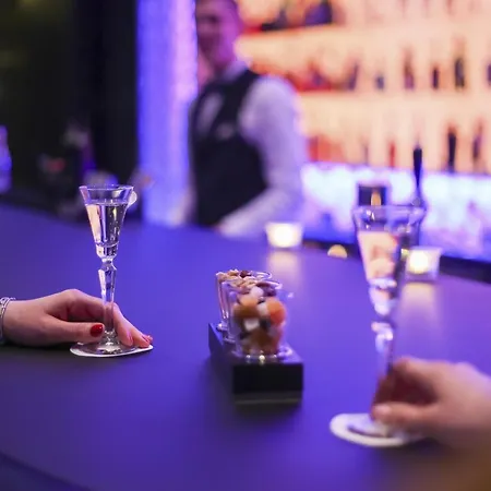 Отель Le Royal &